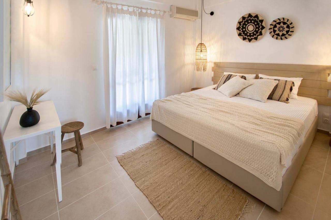 Paris Studios & Apartment Agia Paraskevi  Buitenkant foto